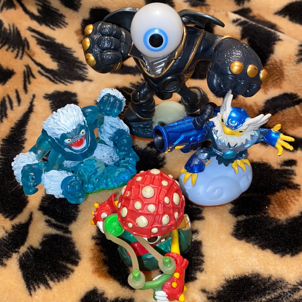 Skylanders Giants Figures